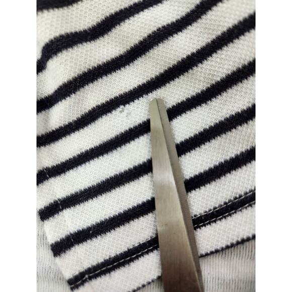 Liz Claiborne Size XL Black & White Stripes Front Pocket Knit Pullover Top #flaw - Picture 11 of 13